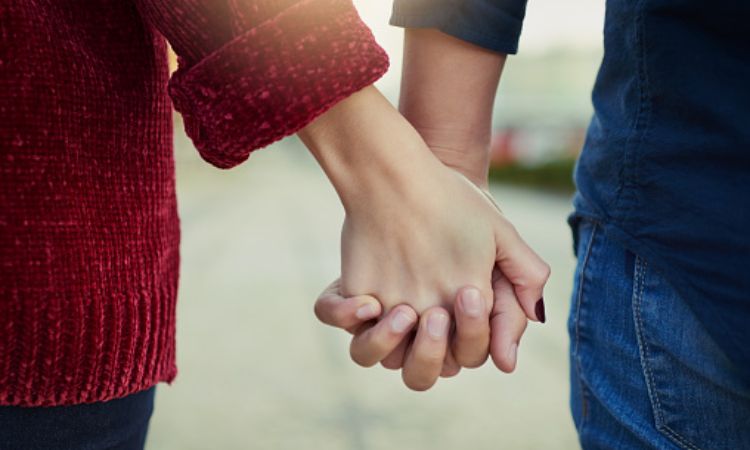 Unique Love story: Online खेलती थी लूडो और हो गया प्यार, बिहार से आकर यूपी के लड़के से रचा ली शादी